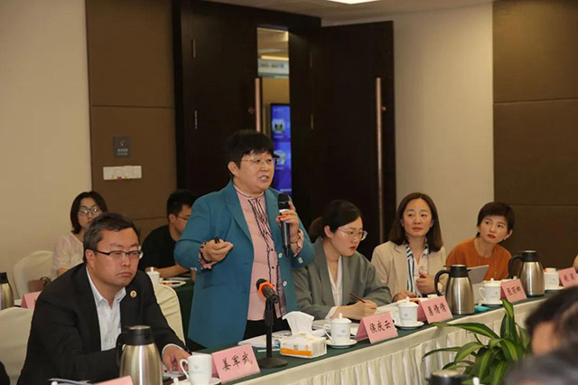 （“每减少1克盐，欣和就要投资上千万”）