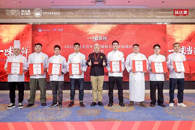 图为优秀奖获奖选手合照